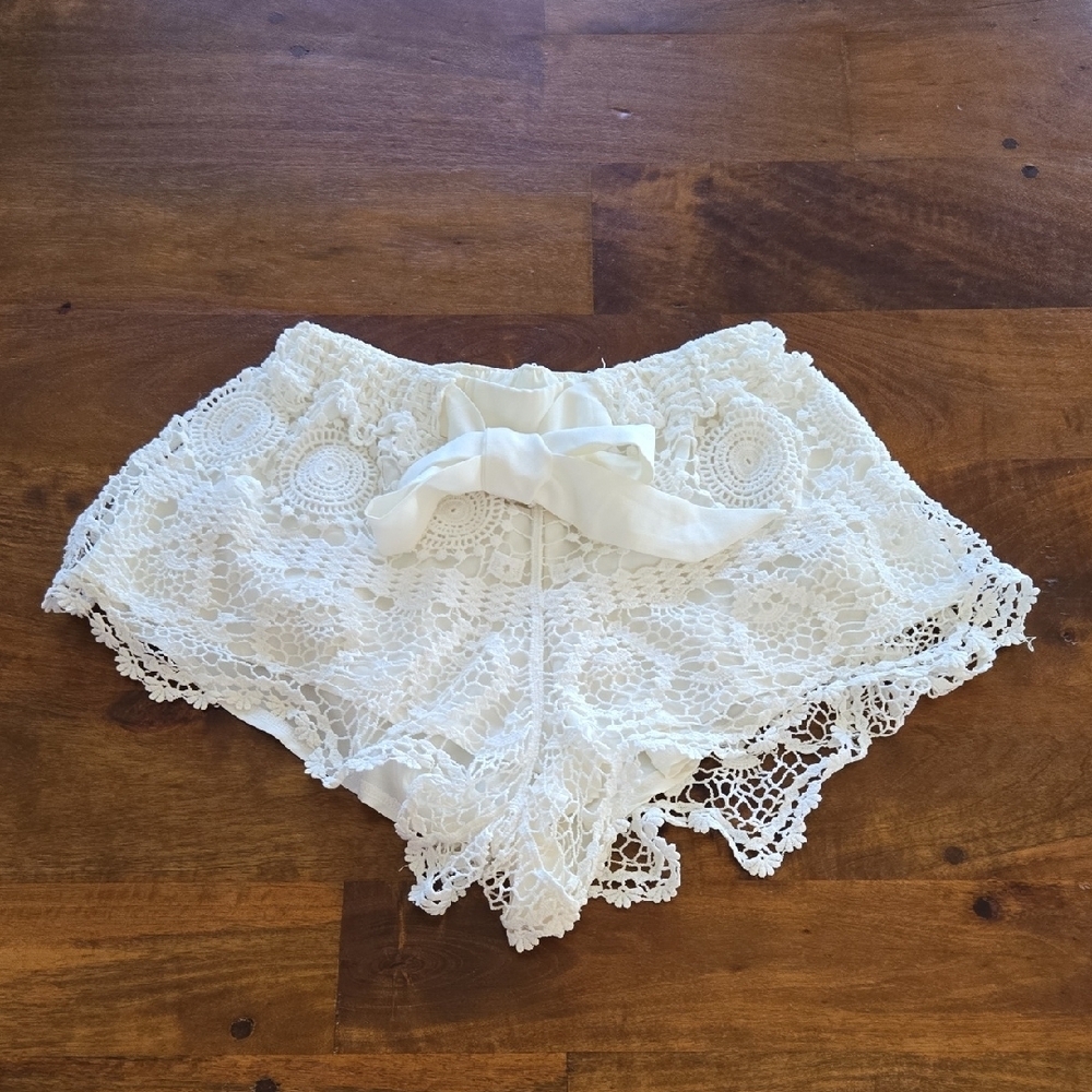 Sabo Skirt White Lace Crochet Shorts AUS Size 10 US Size 6